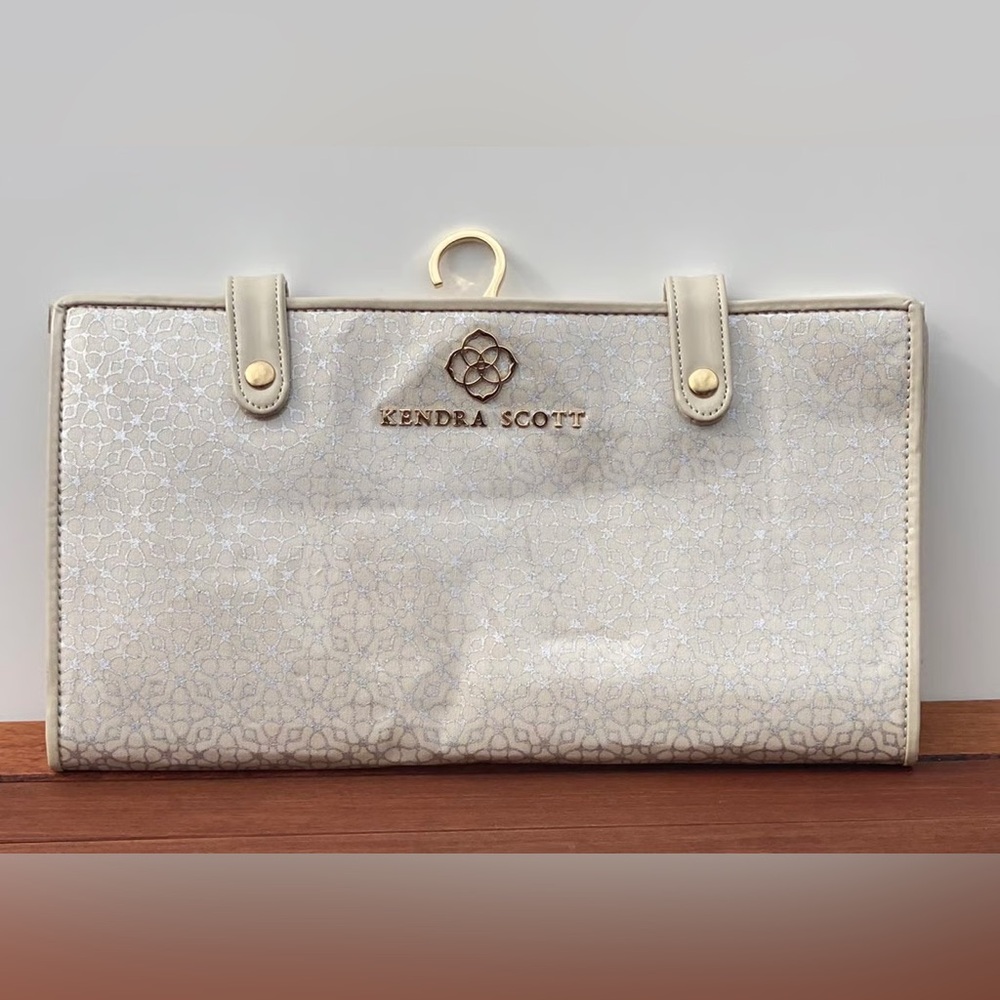 KENDRA SCOTT Jewelry Organizer